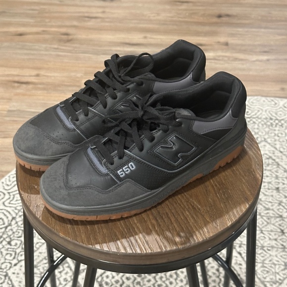New Balance 550 - Picture 1 of 3